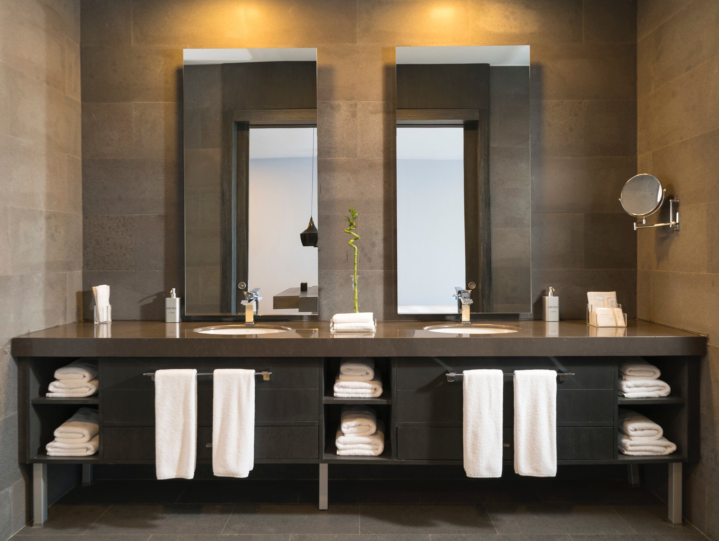 architecture-bath-towels-bathroom-2507016.jpg